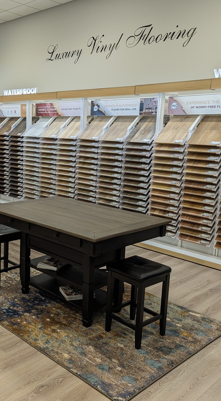 installed vinyl flooring in home